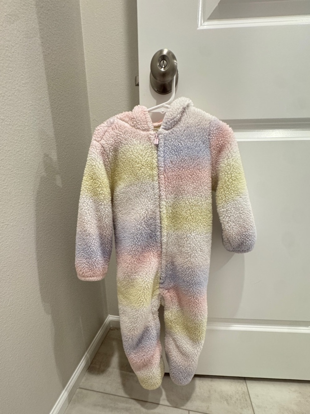 Old Navy Toddler 2T Pastel Rainbow Sherpa One-Piece